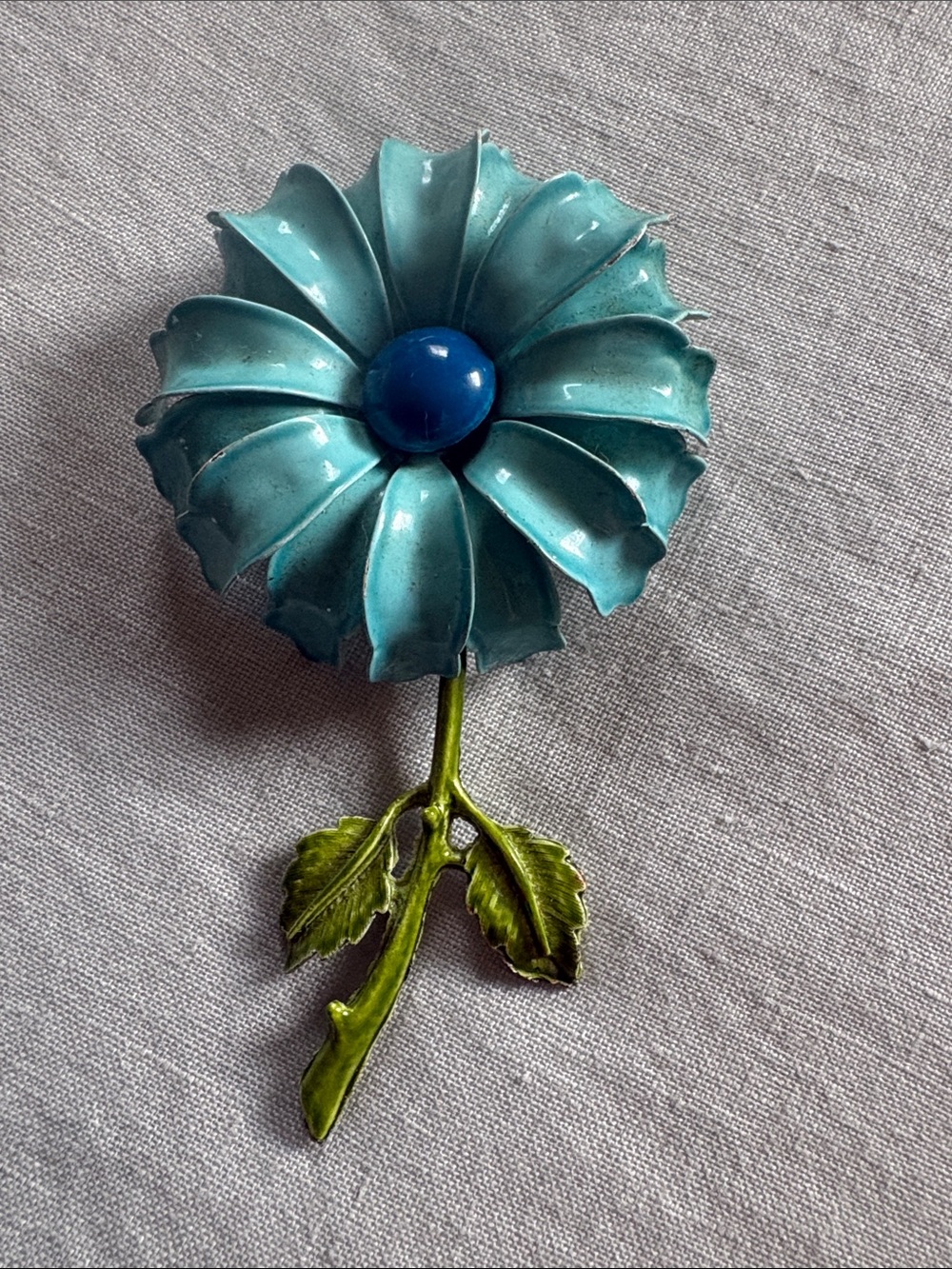 Vintage Enamel MOD FLOWER  Brooch